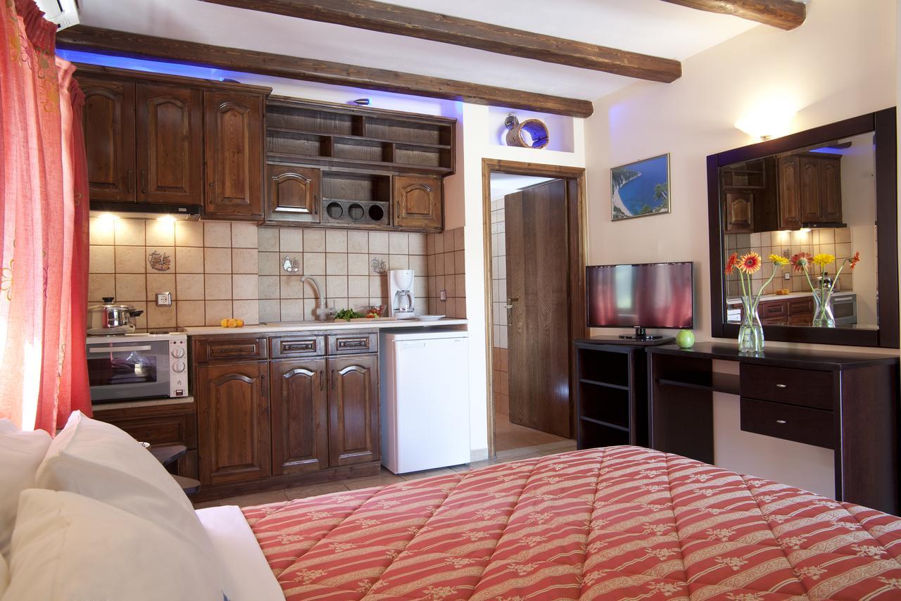 Frínion Villa Elia Resort מראה חיצוני תמונה